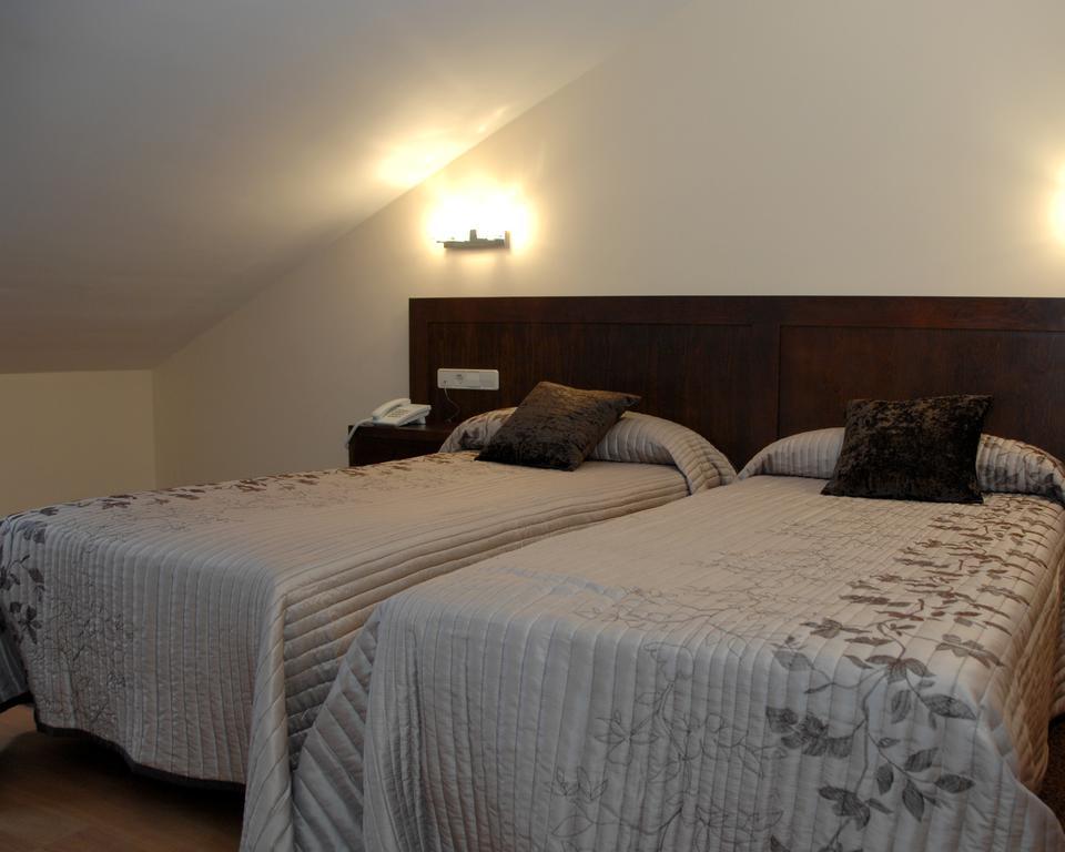 Hotel Hc Sigueenza Kültér fotó